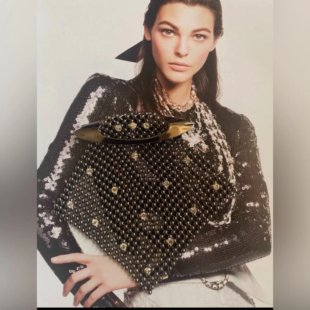 Silver Mesh Rhinestone Brooch - Picture 11 of 12